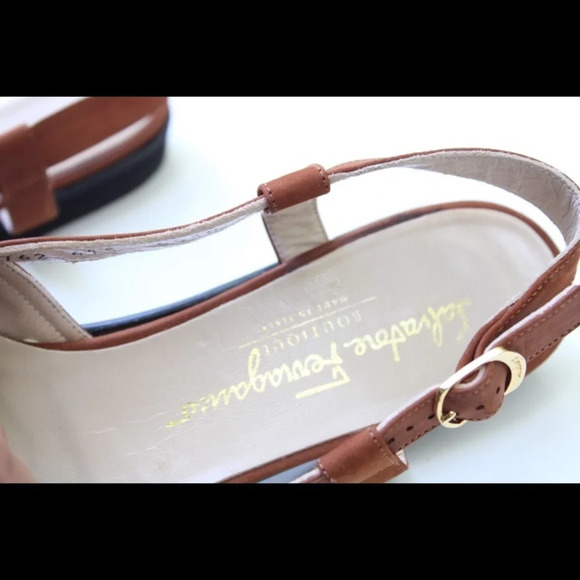 Salvatore Ferragamo sling back flats - Picture 4 of 14